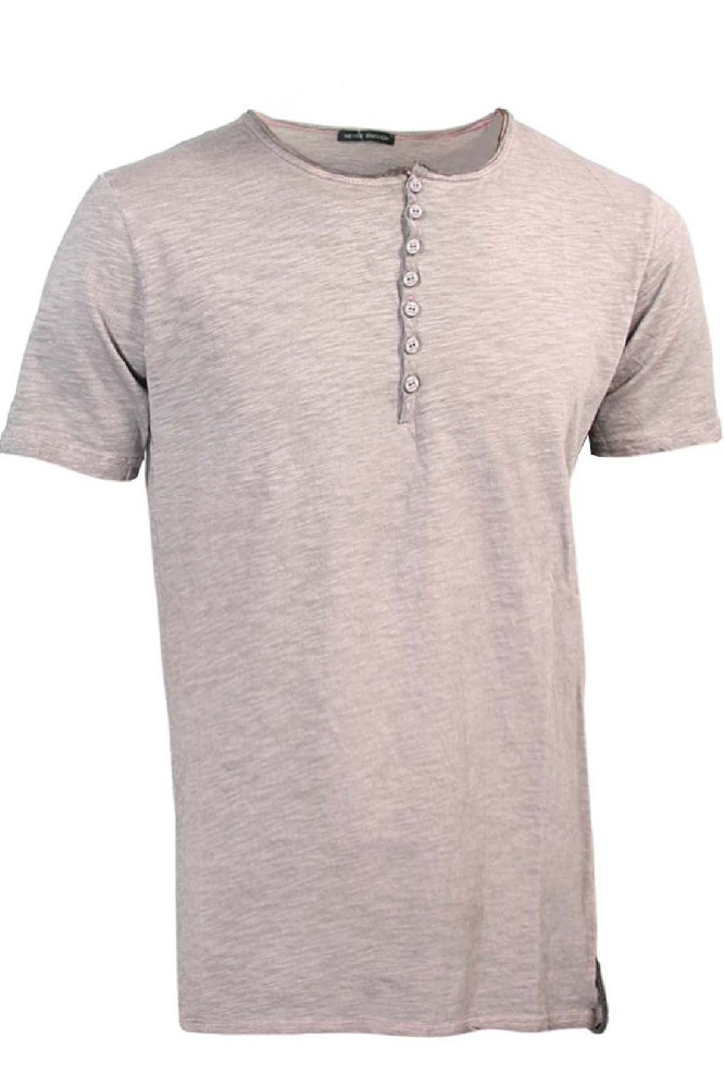 Итальянская футболка Never Enough